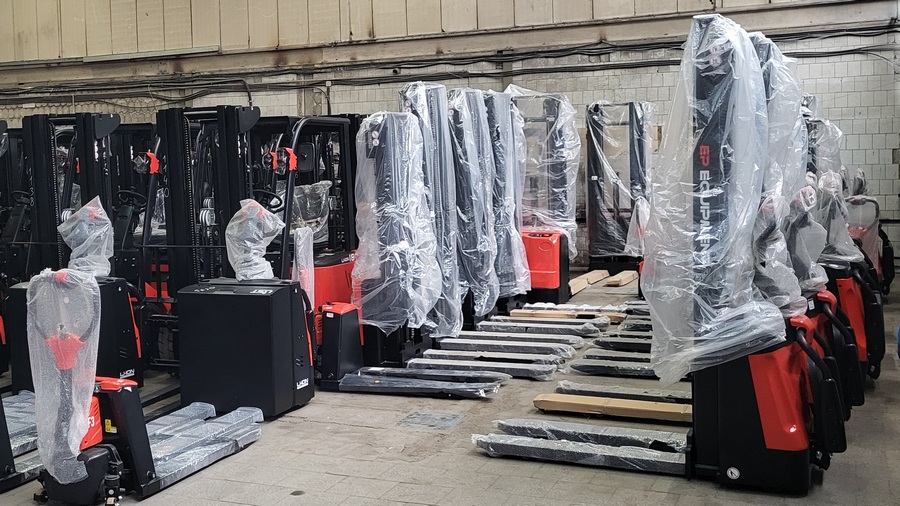 Тест-драйв складской техники на нашем складе в Кисловодске